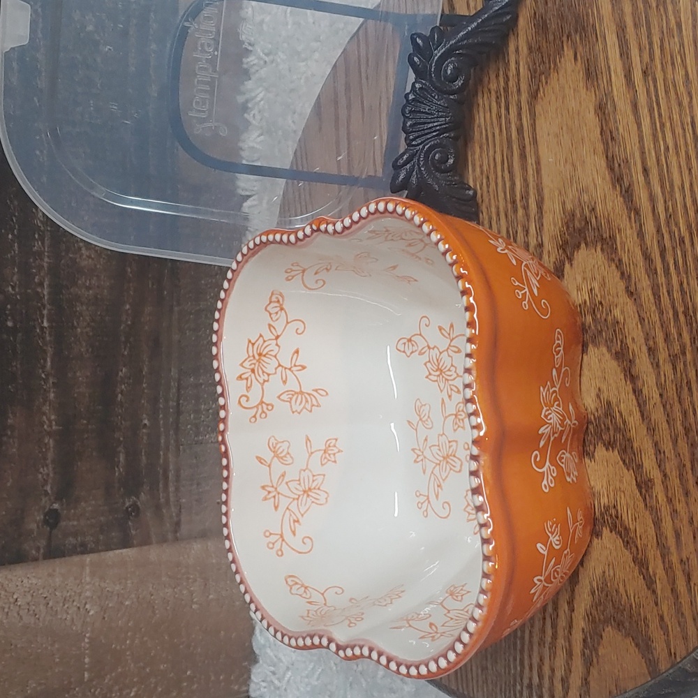 Temp-tations Dish Floral Lace 1.5Qt.